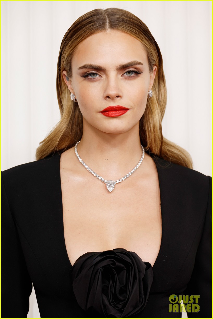Cara Blend Concealer Tanpa Pakai Brush atau Sponge: Tips dan Trik untuk Wajah yang Sempurna