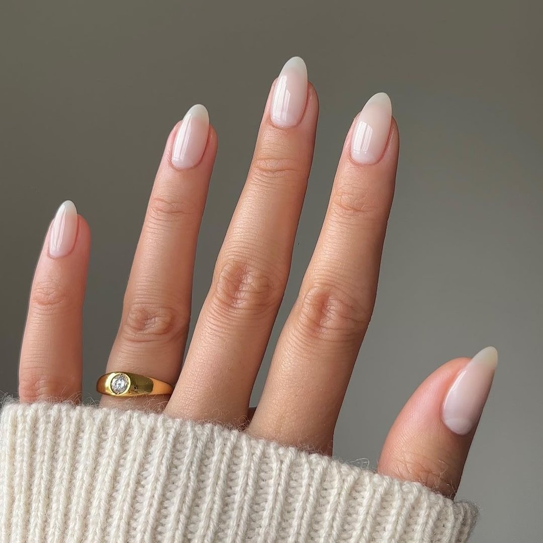 Trend Manicure 'Milky Nails' - Ringkas Tapi Cantik